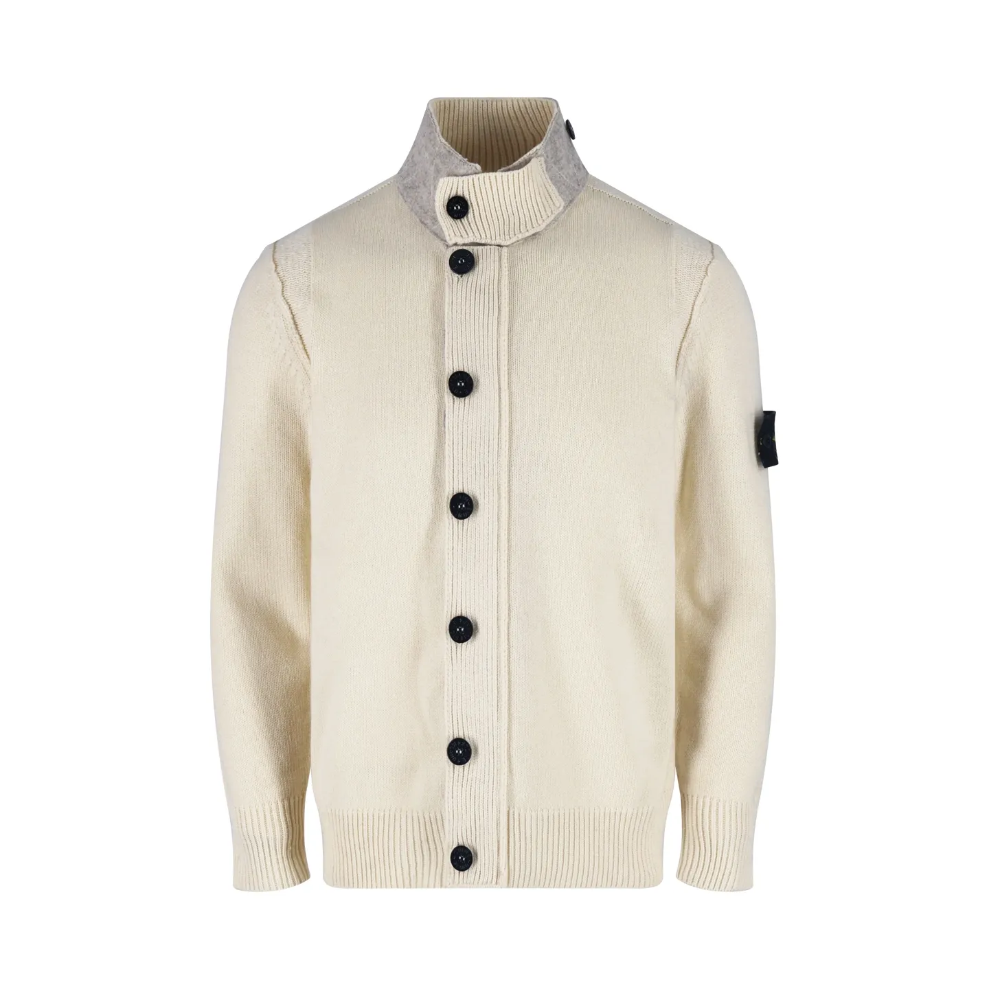 P680 Exclusive supply] Stone Island cardigan sweater (apricot color) The original version was purchased and developed by 3621. The fabric is woven with 100% sheep wool yarn. The overall comfort is more skin-friendly than the original version. The YB upper body is particularly tight. Based on the quality of the original wool yarn, we adjusted the overall feel and skin-friendly feel. They are both more comfortable and breathable than the ZP upper body. There is no difference between the stripes and the original version. And it can be achieved with full grade. Supports random detection of wool content. Guarantee that every item the customer gets is a high-quality one. Custom-made 100-yuan woolen access control hemming. After the factory hemming of the clothes and sweaters is completed, they still need to be sent to the woven factory for secondary processing. It is very laborious. Custom-made hardware buttons, Stone Island armbands, and zippers took 3 months to complete. The details are full. The overall wiring is straight and delicate, the fabric is comfortable and soft, and the color is consistent without color difference. It can be matched with the same style to create a fashionable look and control various occasions. Customized accessories, complete with three standards, the same style for men and women. Size:S-M-L